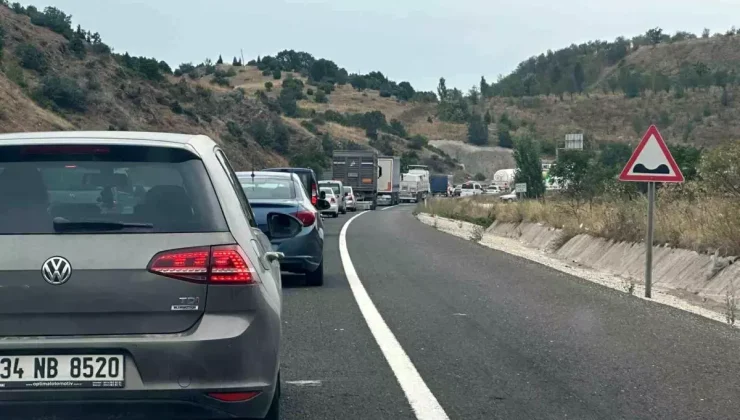 Bozüyük-Bilecik karayolunda trafik durma noktasına geldi